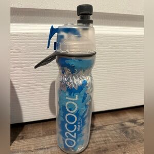 New O2COOL Blue Mist 'N Sip Water Bottle
